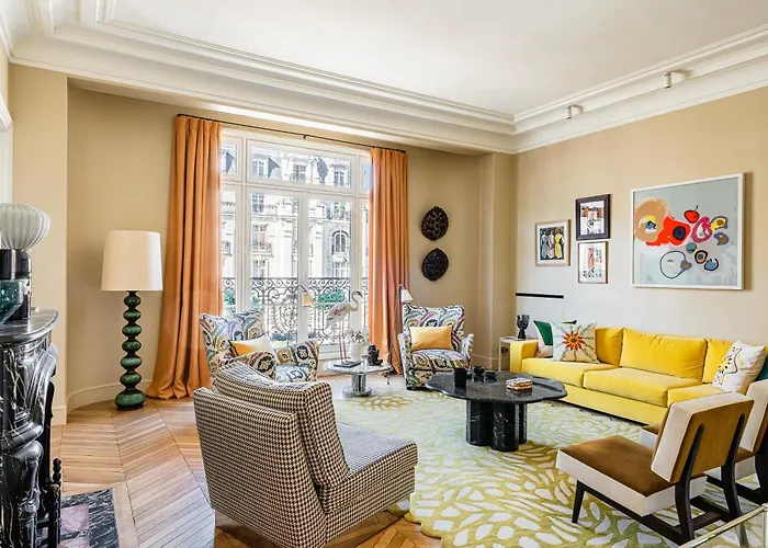 170m Air Conditioned Decor *