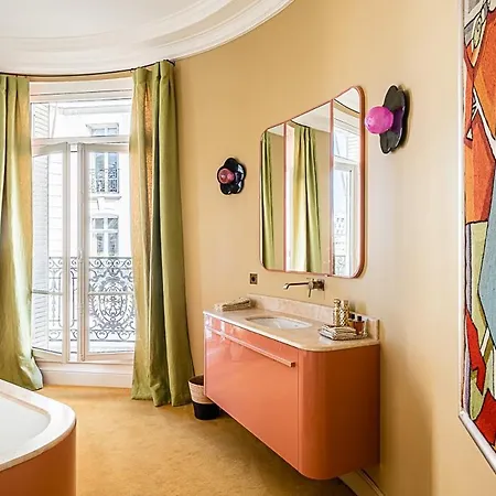 170m Air Conditioned Decor Апартаменты