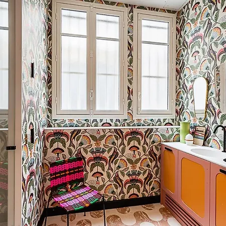 170m Air Conditioned Decor Париж