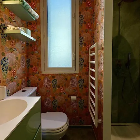 170m Air Conditioned Decor * Париж