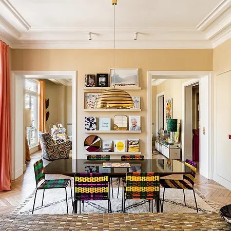 170m Air Conditioned Decor Paris