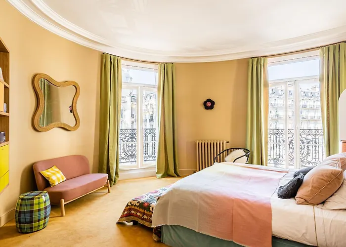 170m Air Conditioned Decor * Paris