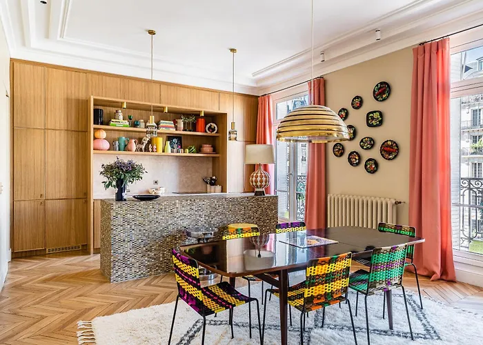 170m Air Conditioned Decor Appartement Parijs