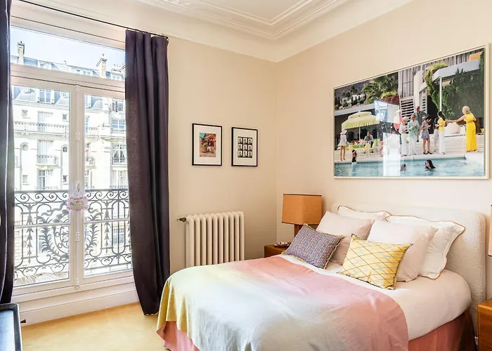 170m Air Conditioned Decor Appartement Parijs